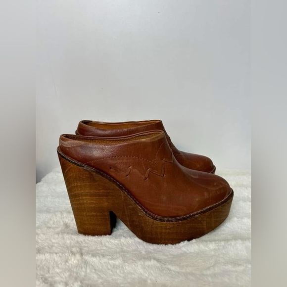Free People Chestnut Leather Clogs - Picture 4 of 5